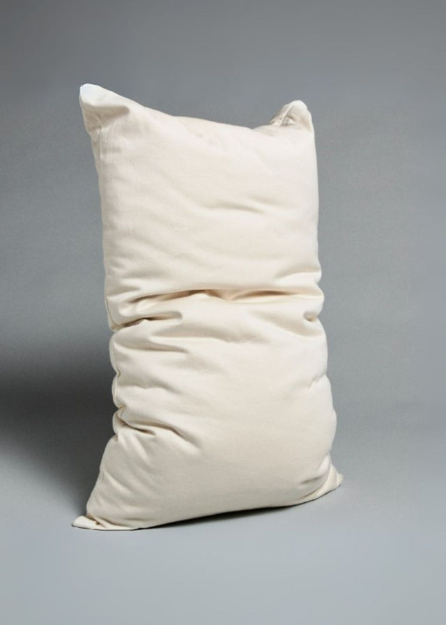 Anemone cushion, in wool and cotton layers