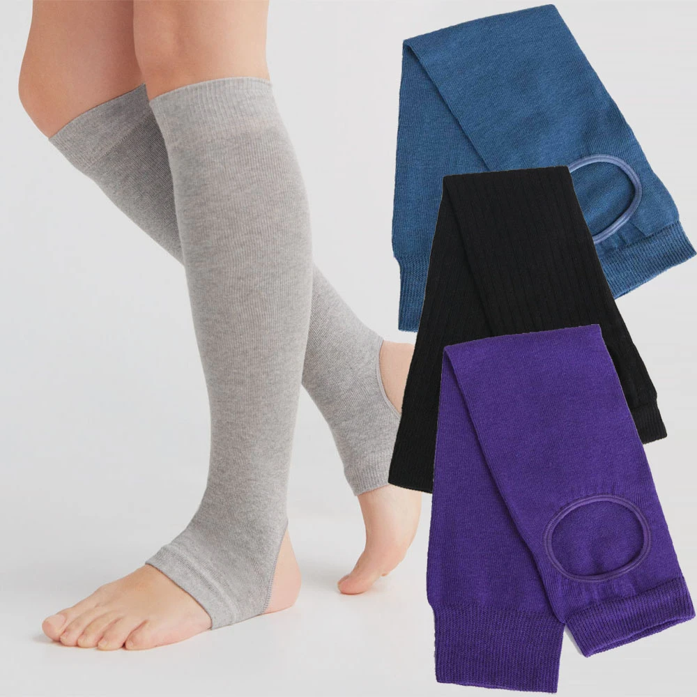 Yoga socks for women in organic cotton