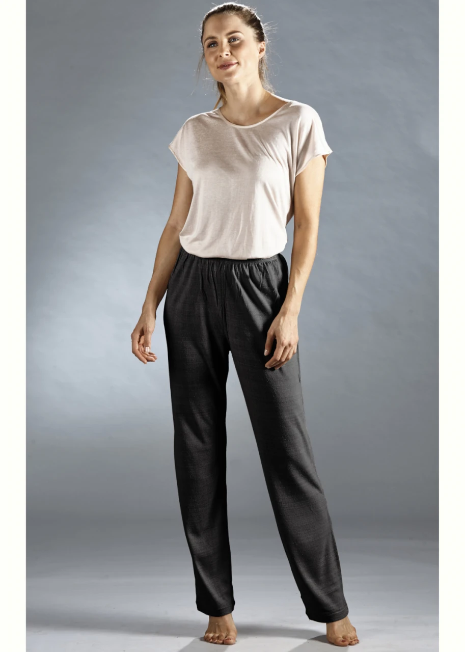 Comfortable trousers for women in pure burette silk
