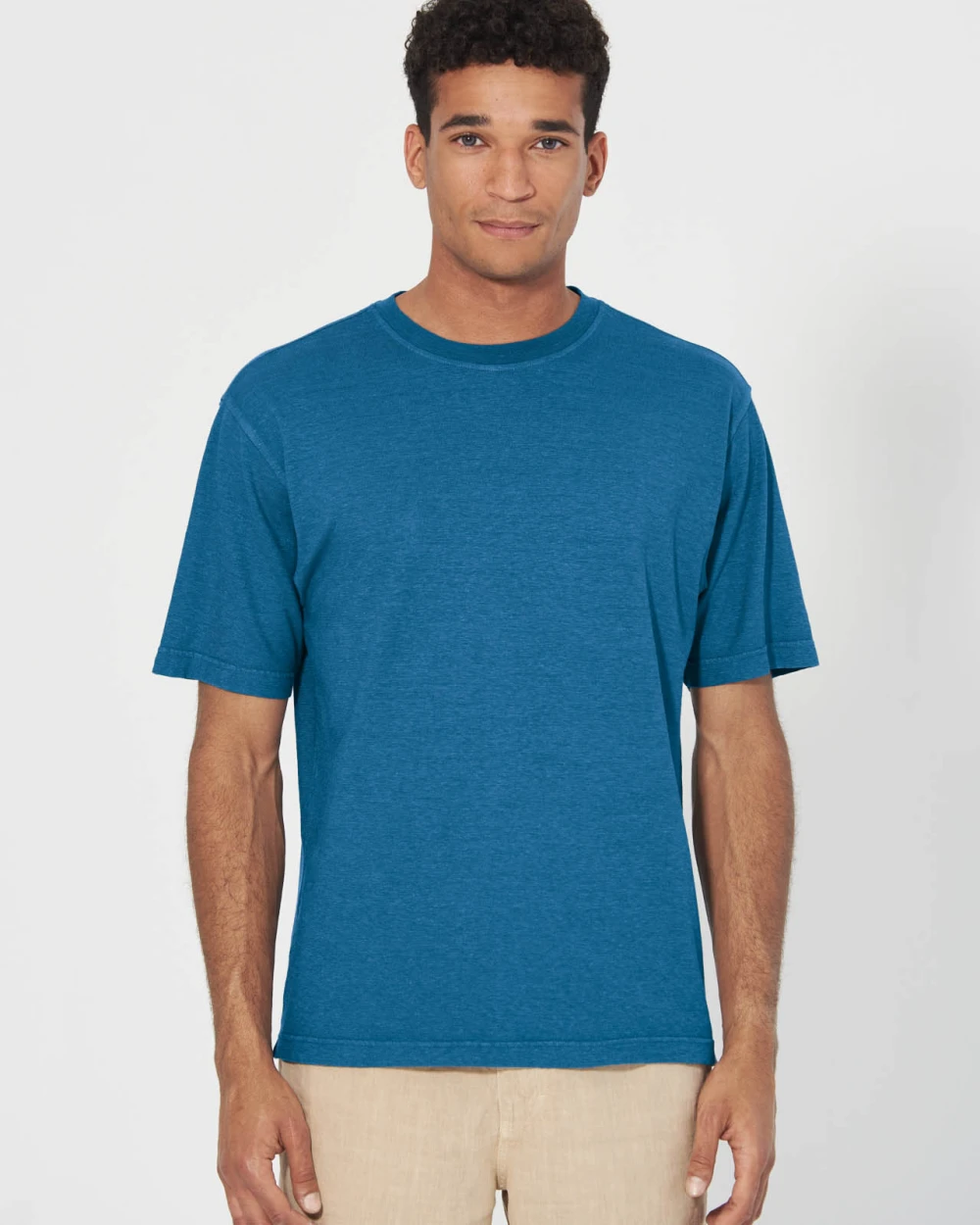 Man basic t-shirt in hemp and organic cotton Blue Sea