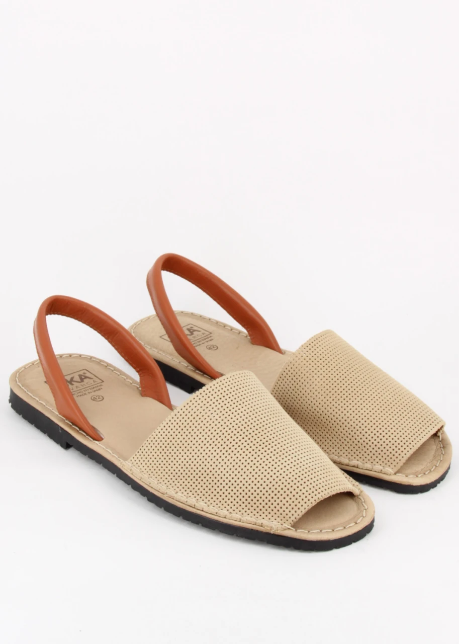 Caprera Beige minorchina sandals in leather