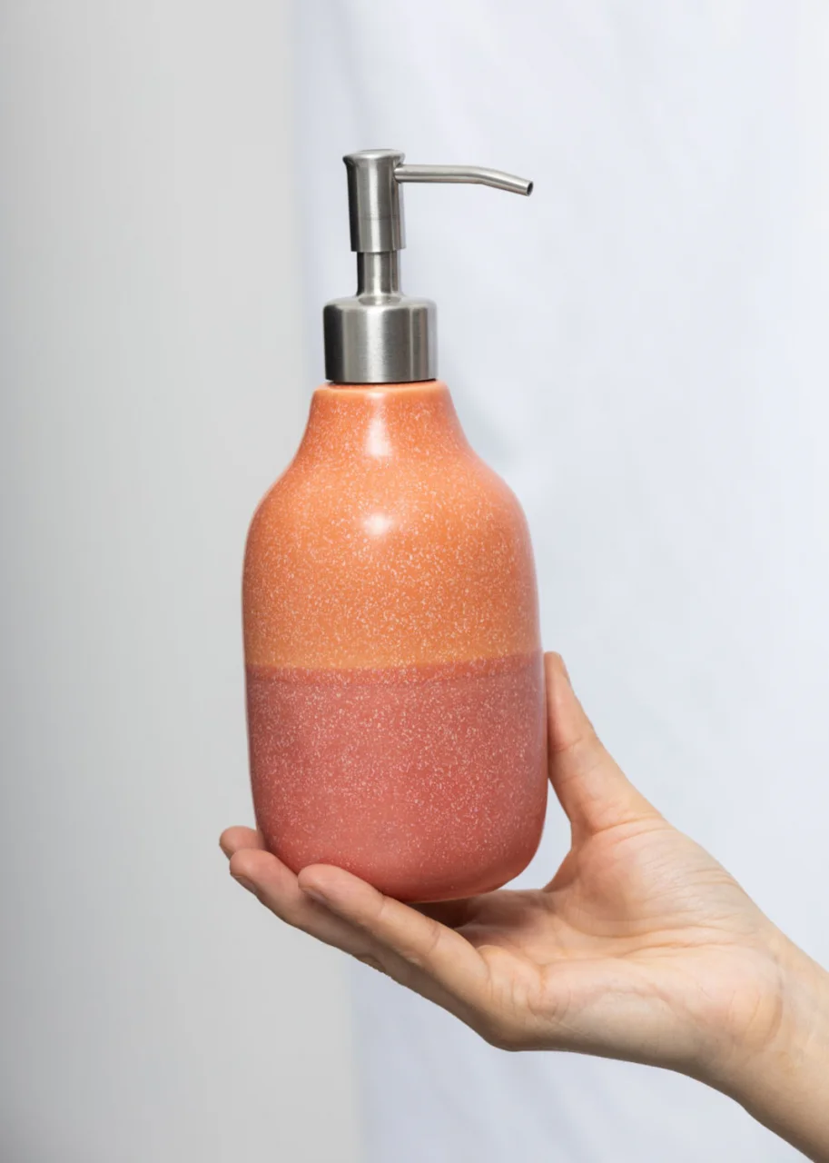 Industrial ceramic liquid soap dispenser
