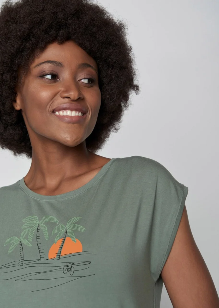 T-shirt Sunset Palms da donna in Ecovero™