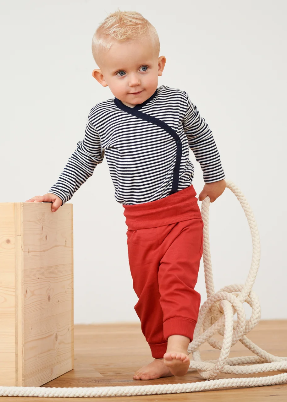 Poppy red boy's Egg trousers in organic cotton