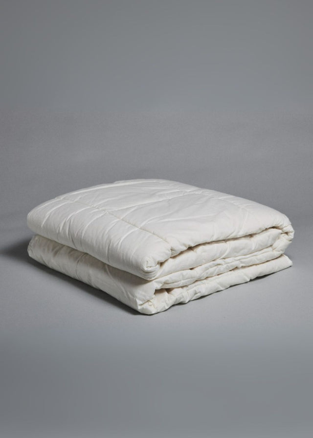 Trapunta Primula, in lana cardata, rivestimento in puro cotone