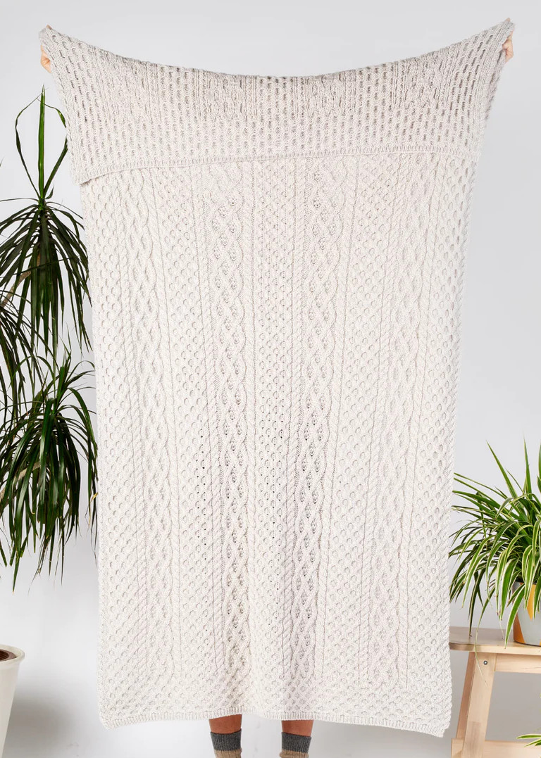 Coperta Aran a maglia in pura lana merinos 168x100 cm