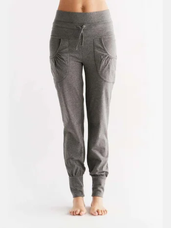 Yoga trousers with pockets in organic cotton_109147
