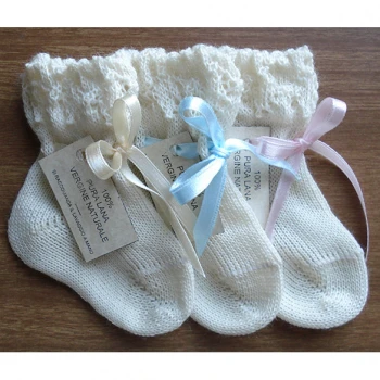 Newborn socks with knot in organic wool_42296