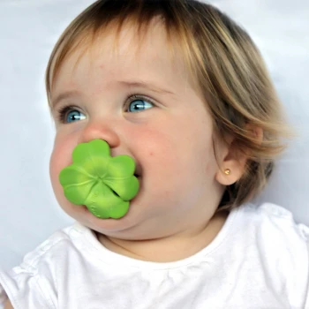 Teether and Soother ELI THE FOUR-LEAF COVER in natural rubber_79253