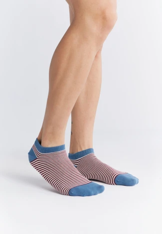 Albero burgundy striped sneaker socks in organic cotton_101141