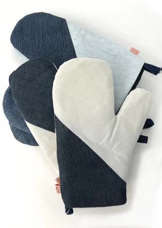 Recycled denim oven mitts_107800