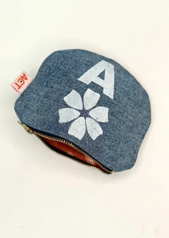 Recycled denim coin purse_109100