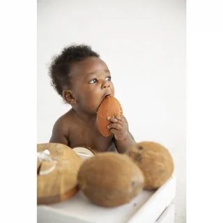 FRUITS & VEGGIES COCONUT teether in natural rubber_66703