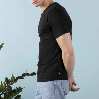 EasyBio men's V-neck T-shirt in Organic Cotton_74023
