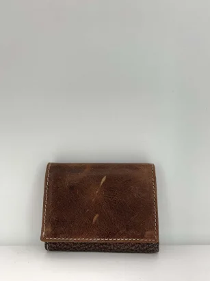 Fair trade vegetable tanned wallet_105207