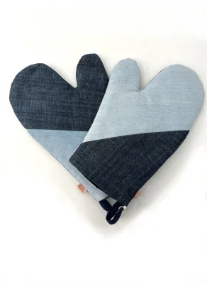 Recycled denim oven mitts_107798