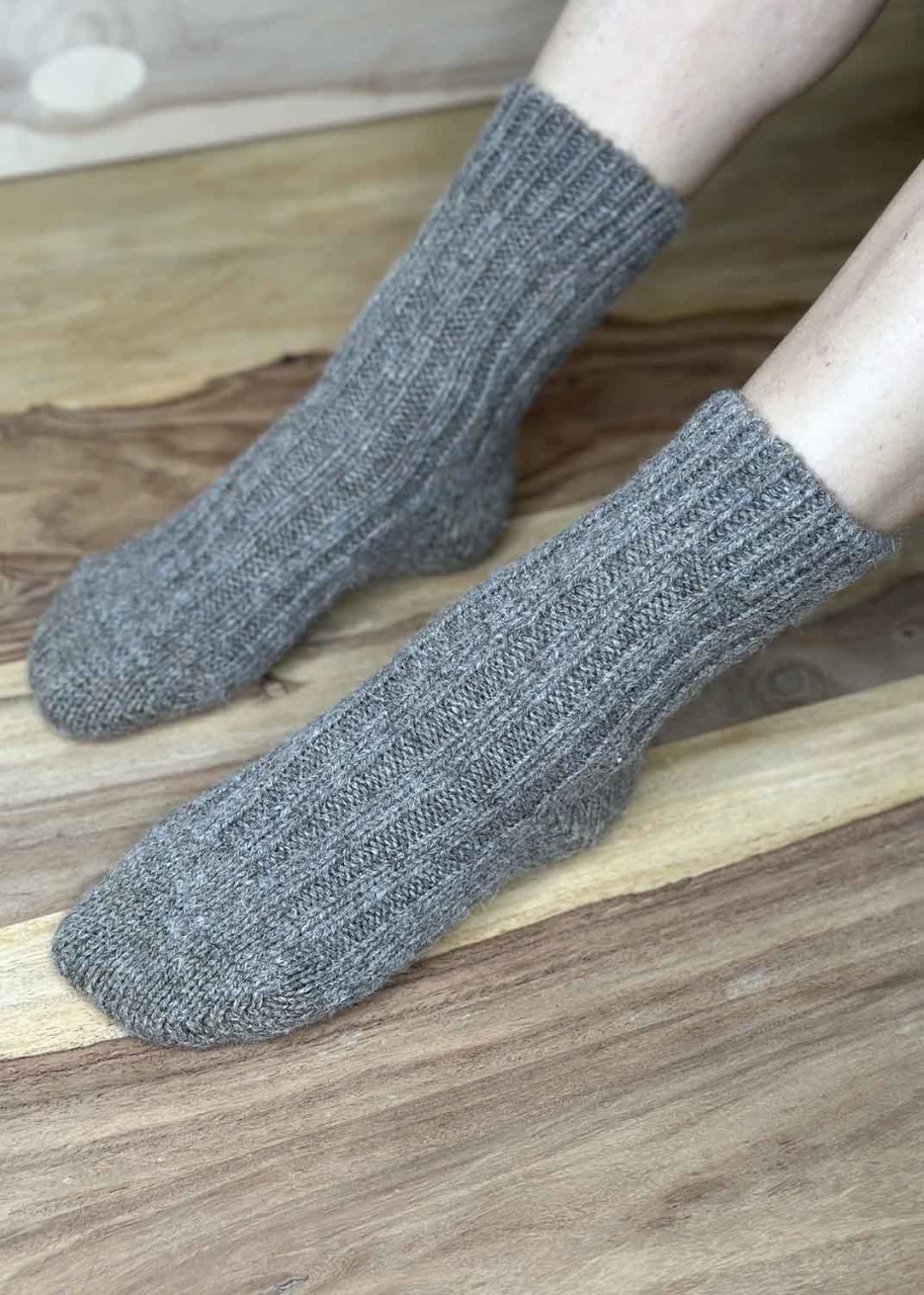 Non-slip socks in wool and alpaca wool