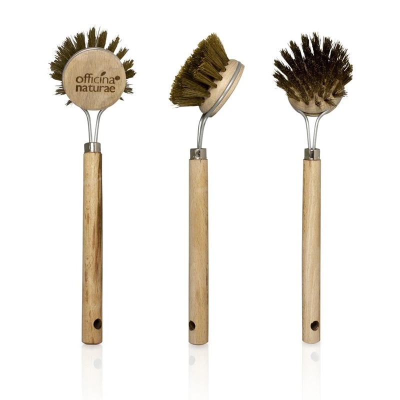 Grill Brush with wooden handle and brass bristles
