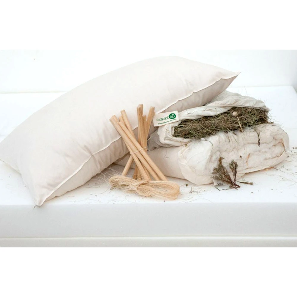 Organic cotton and alpine hay pillow