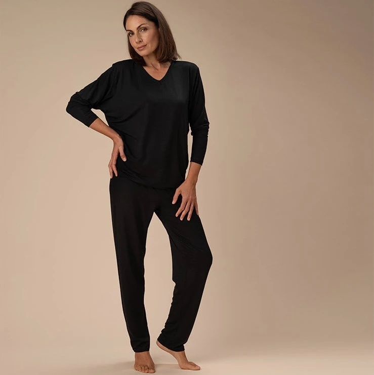 Pyjamas for woman Black in natural fabric