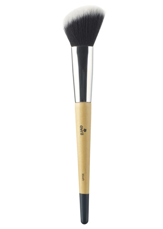 Wooden bevelled blush brush with synthetic bristles