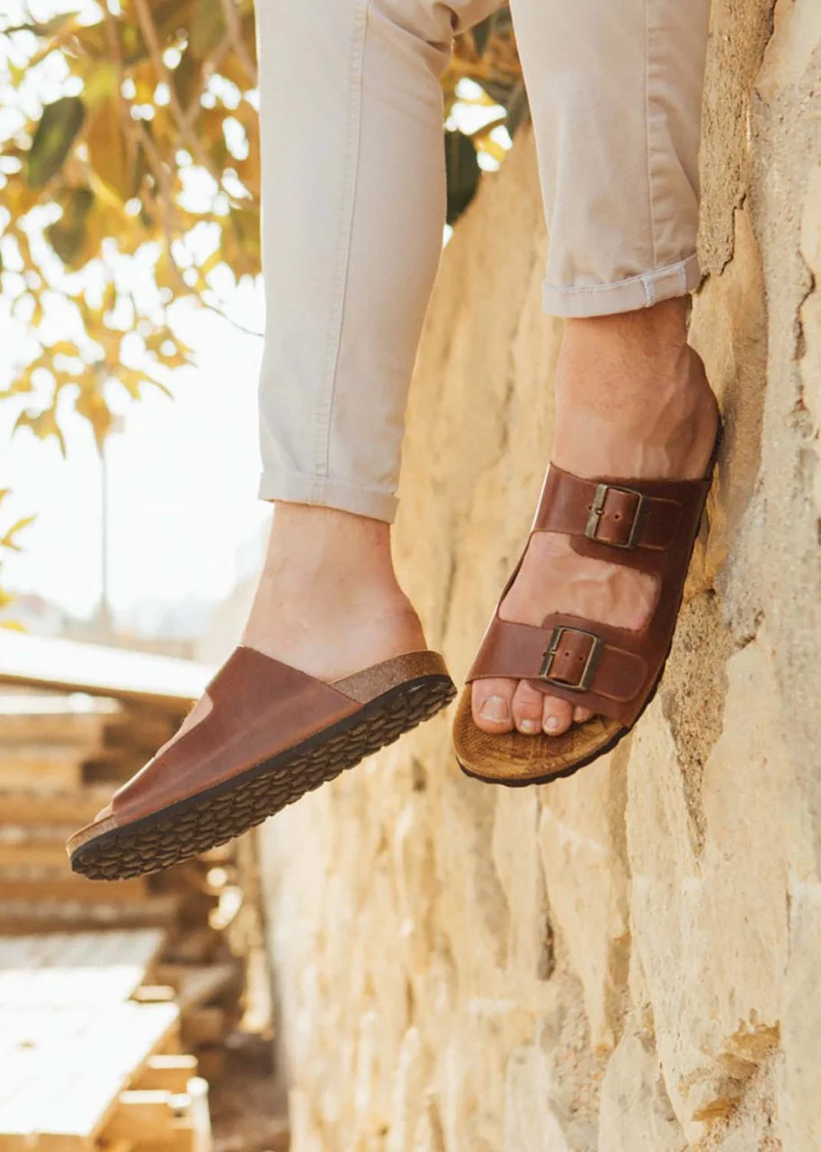 Barna oak anatomical slippers for men in cork and natural leather