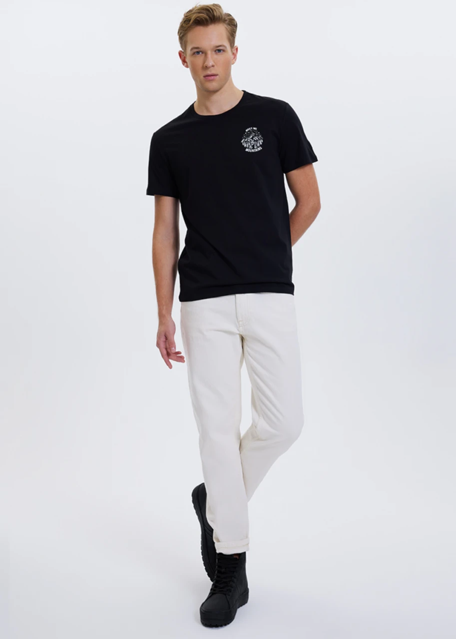 Meet Black T-shirt for men in pure organic cotton_107417