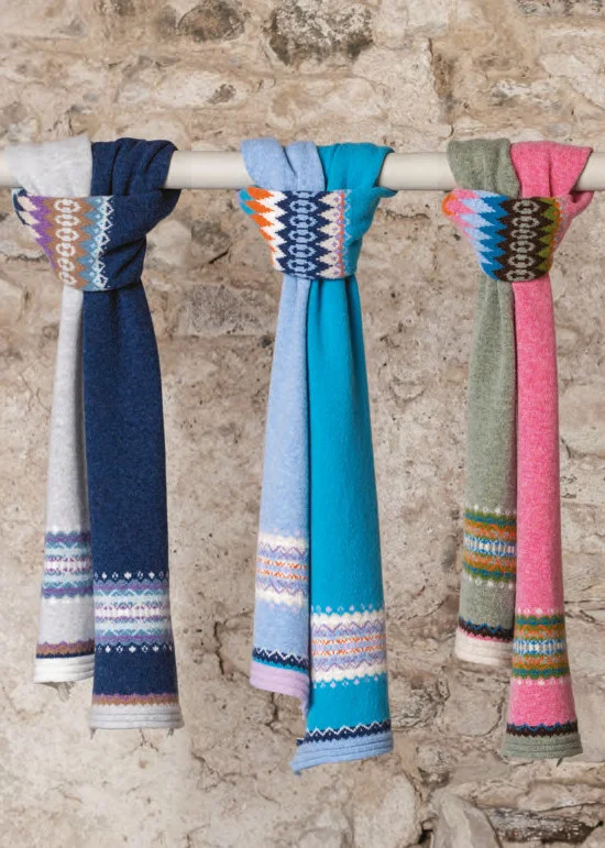 Alloa Scottish Scarf for women in pure merino wool