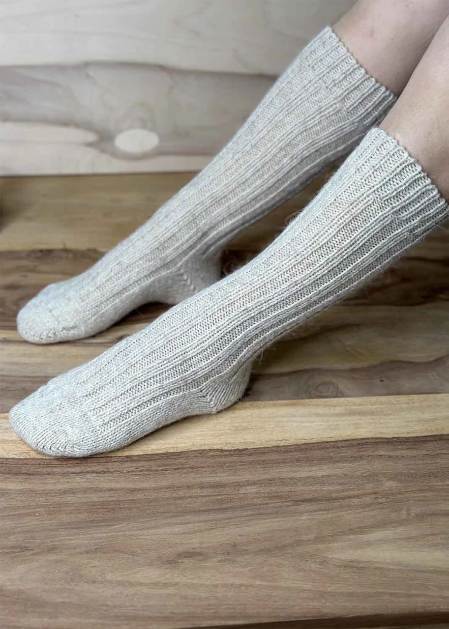 Knee high socks in natural wool and alpaca wool